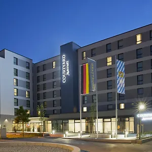 Courtyard By Marriott Oberpfaffenhofen Munich South Hotel Gilching