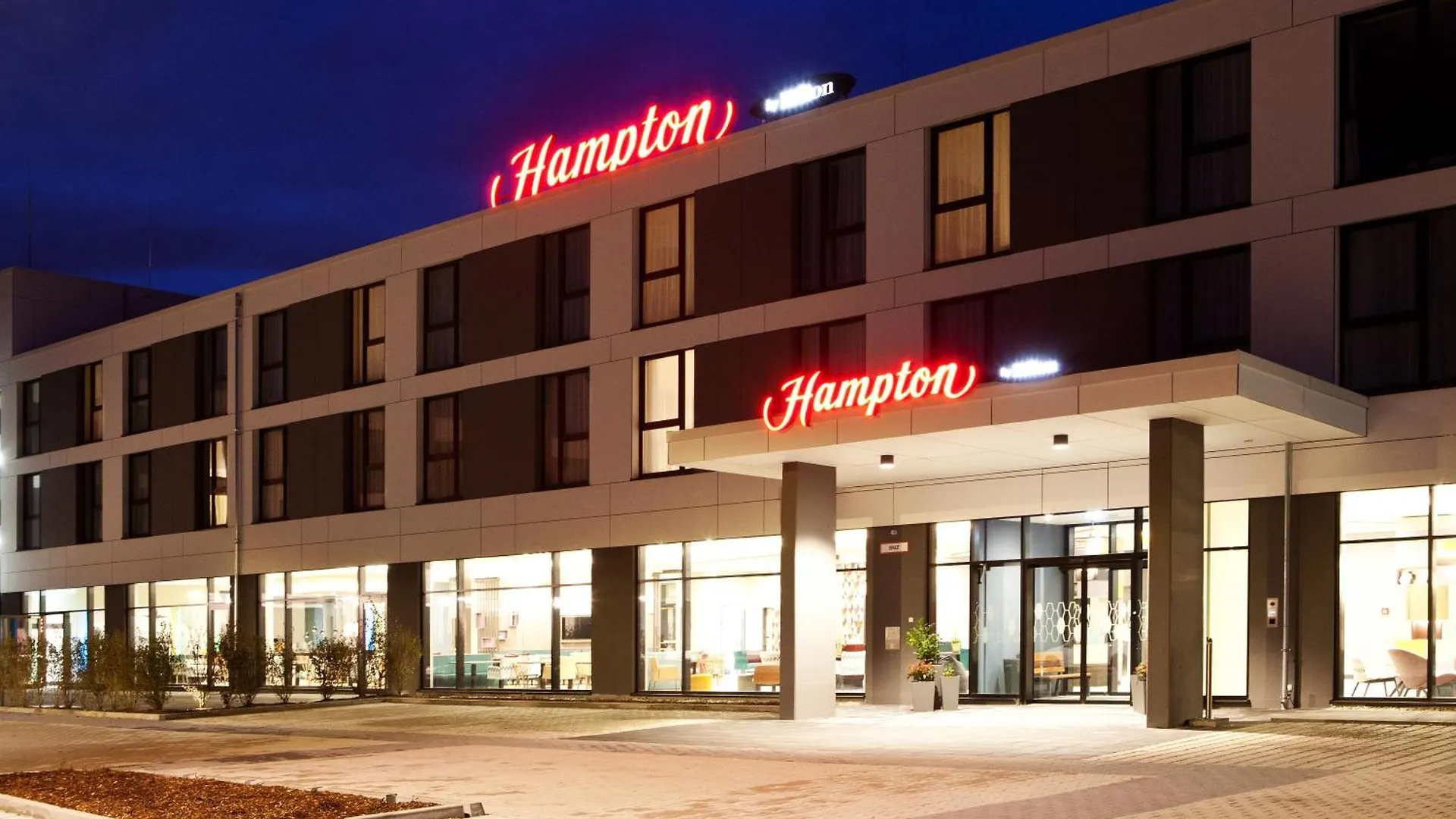 Hampton By Hilton Munich Airport South Otel Hallbergmoos 3*,  Almanya