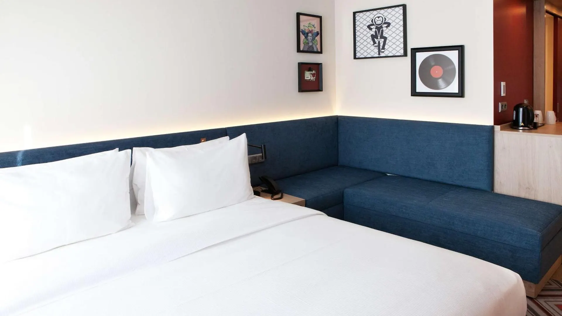 Hampton By Hilton Munich Airport South Otel Hallbergmoos 3*,